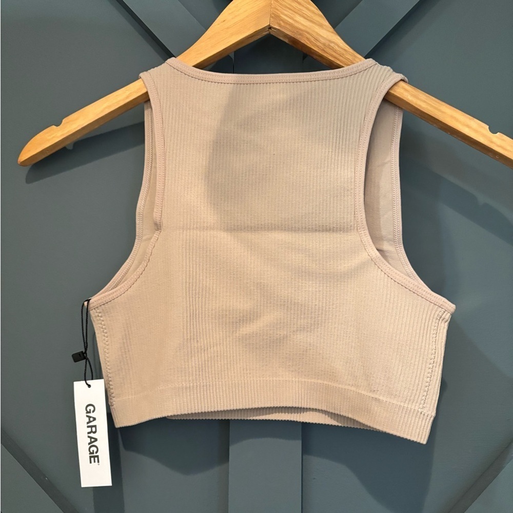 Garage Ribbed Crop Tank NWT - Picture 2 of 2